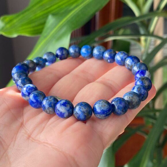 8mm Authentic Lapis Lazuli Healing Gemstone Bracelet - Picture 1 of 6